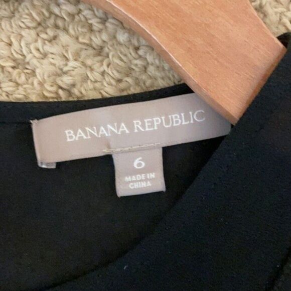 Black LBD Dress by Banana Republic size 6 - Picture 3 of 8